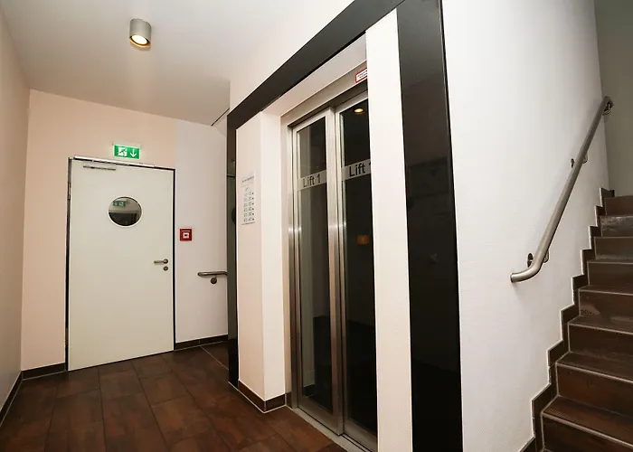 The Atrium Hotel 4*